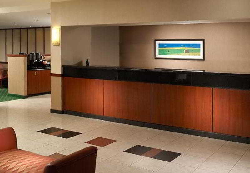 Courtyard By Marriott Memphis East/Park Avenue Hotel Interior photo